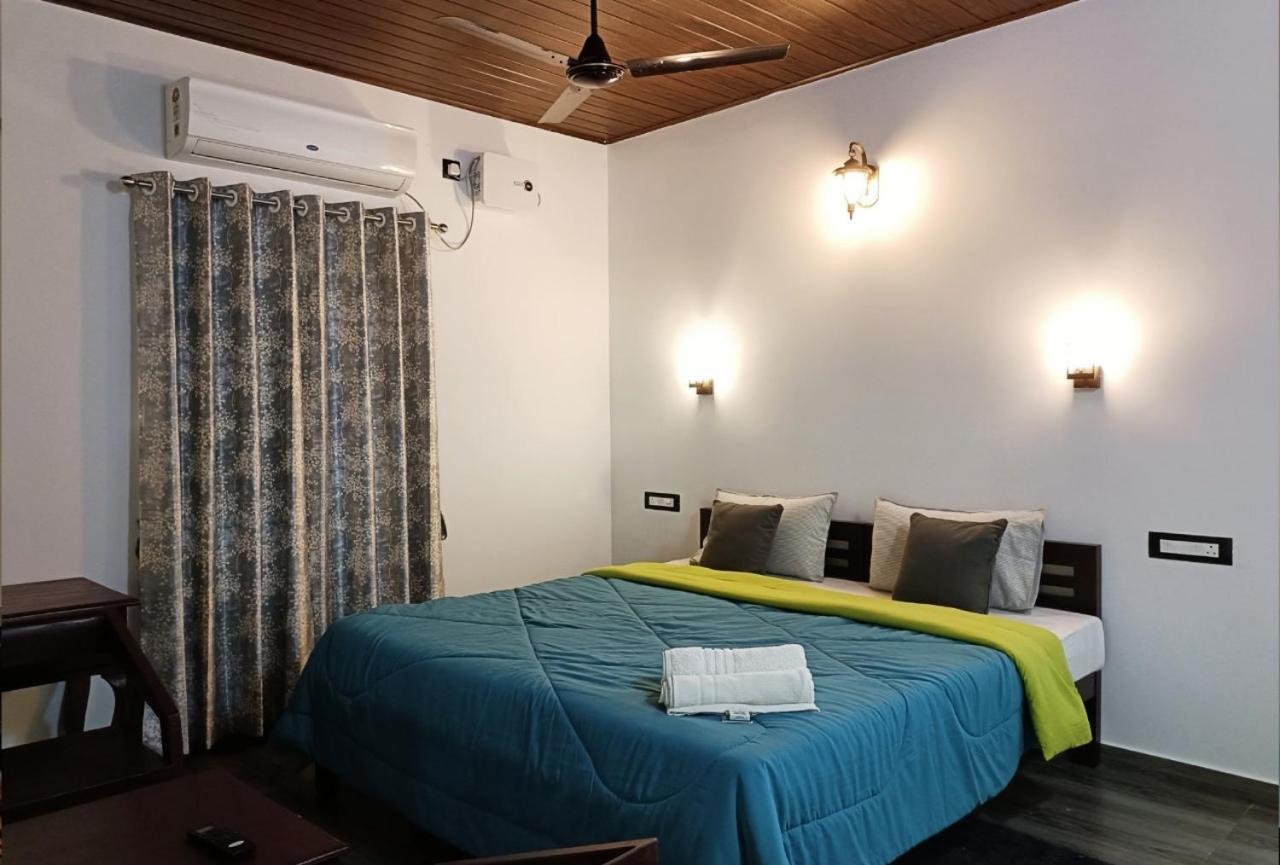 Marari Charlys Homestay アーラップーザ県 エクステリア 写真