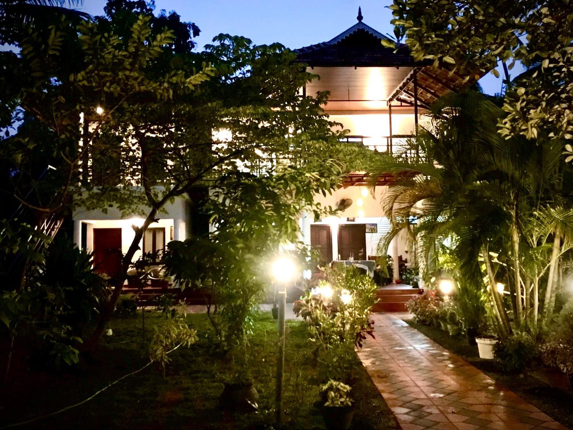 Marari Charlys Homestay アーラップーザ県 エクステリア 写真